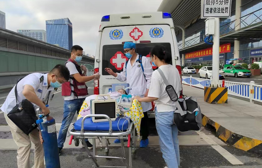 抚顺县救护车出租公司